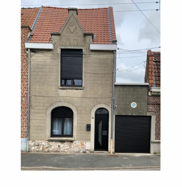 Une rénovation complète des menuiseries en Noir Profond pour un résultat à couper le souffle