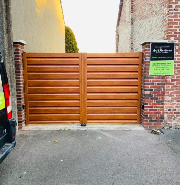 portail battant aluminium modèle Melbourne motorisé